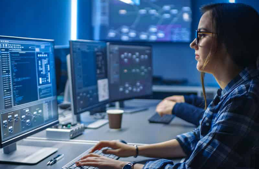 data-analyst-at-work2